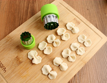 Load image into Gallery viewer, Vegetable Cutter Shape Set